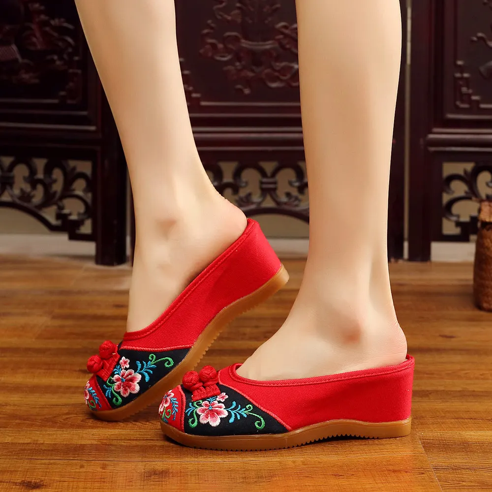 Veowalk Chinese Knot Women Canvas Embroidered Close Toe Wedge Slippers Ladies Mid Heel Comfortable  Summer Mules Platform Shoes