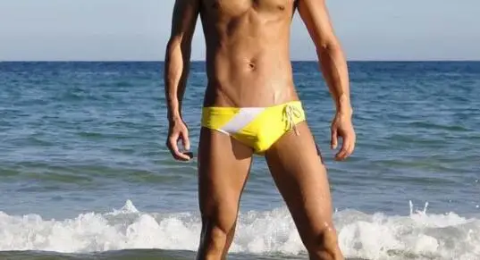 

Free shipping new Men's swimming trunks The private ordering Color matching is sexy supersize Young sports Water swimming