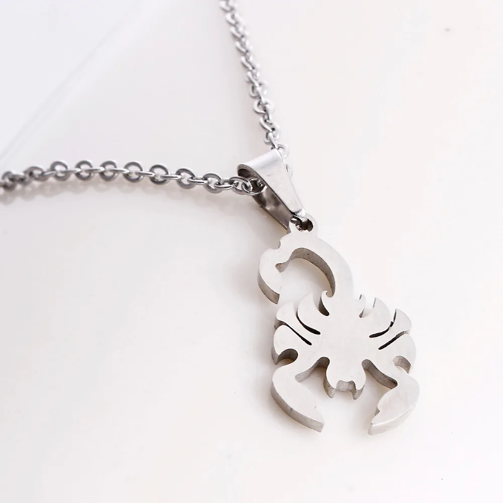 1Pc Fashion New Stainless Steel Necklaces,Cute Scorpion Insect Pendant Women Girls Bugs Chokers Statement Necklace Lucky Gift