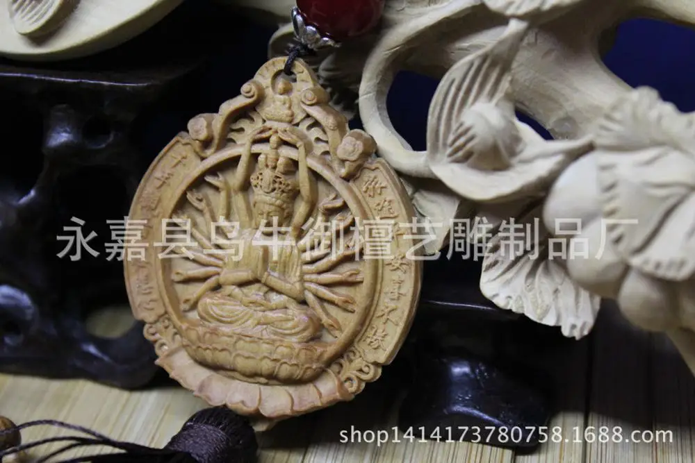 Laoshan sandalwood Australian car pendants Avalokitesvara Buddha Sakyamuni talisman Home Furnishing jewelry