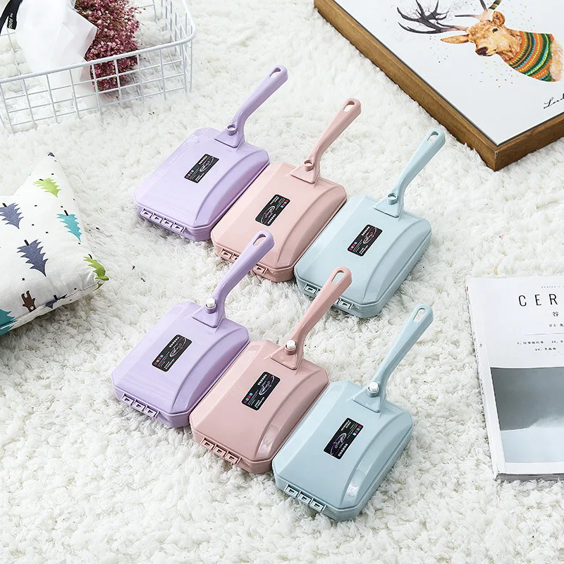 Creative Carpet Brush Sweeper Handheld Sofa Bed Pet Hair Debris Crumb Dirt Fur Cleaner Roller Home Cleaning Tools 1PC