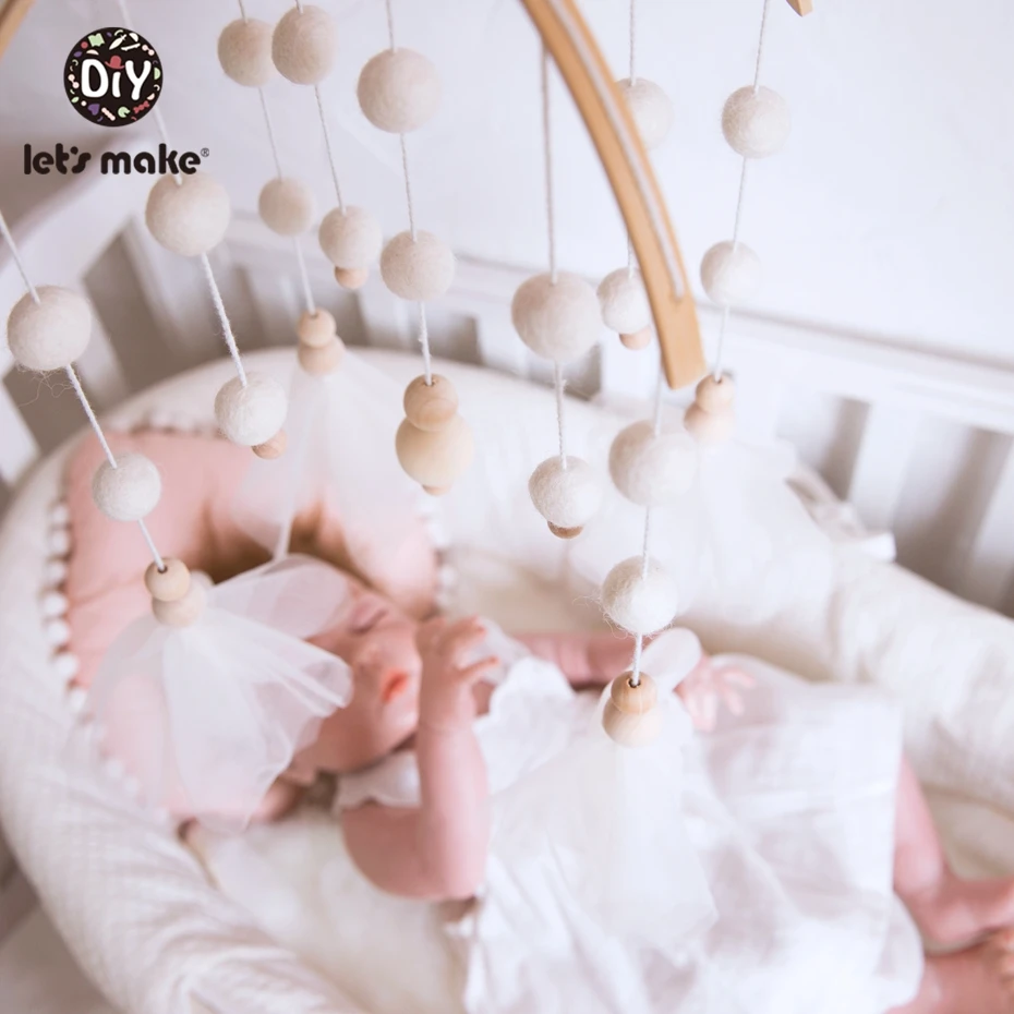 Let'S Make Wood Baby Bed Toys Gift Crib Mobile Infant Room Stroller Music Baby Felt Wool Ball Rattles Wooden Teether Toys