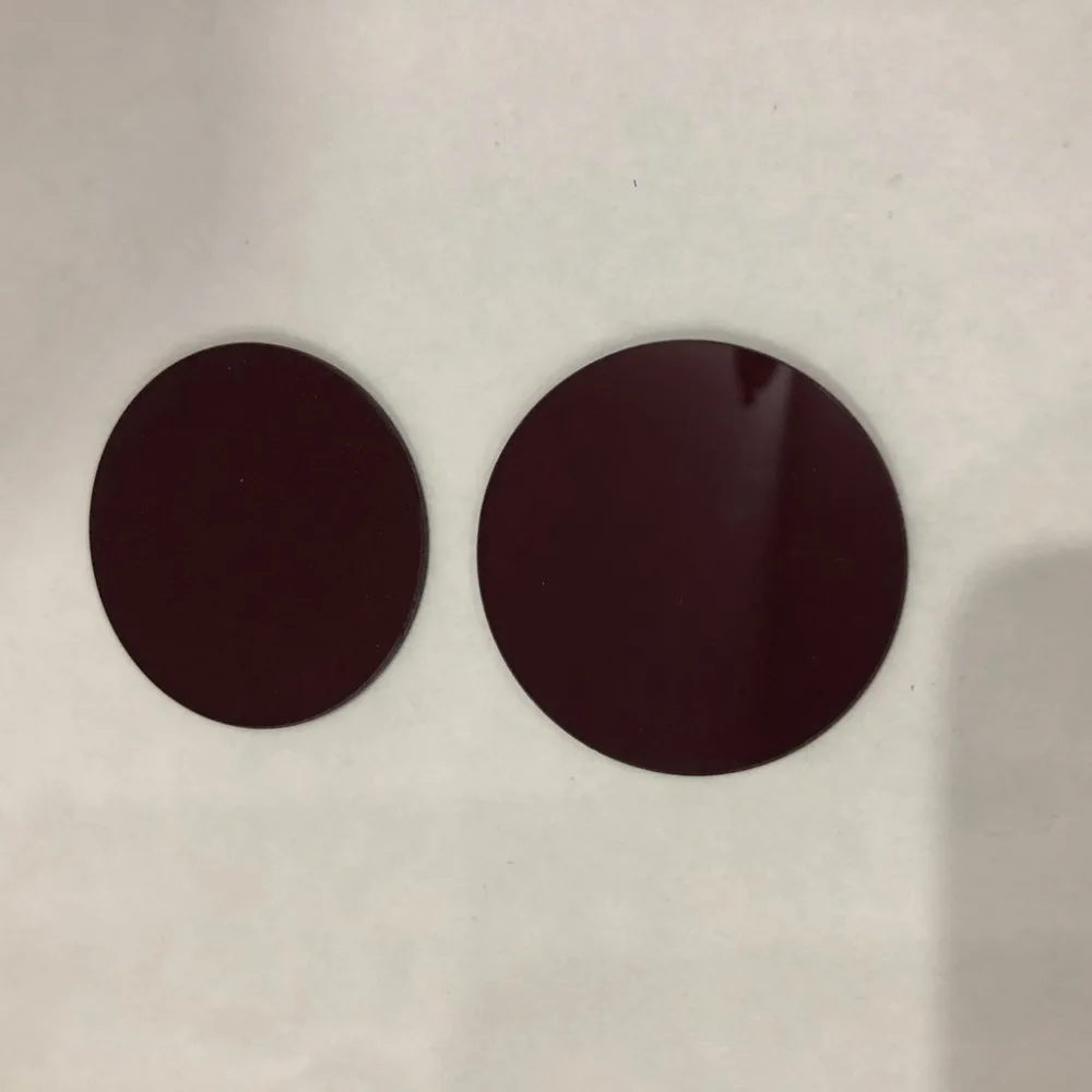 2 pezzi di dimensioni totali diametro 50mm e 2mm di spessore uv taglio 720nm filtro passa IR vetro ottico HB720