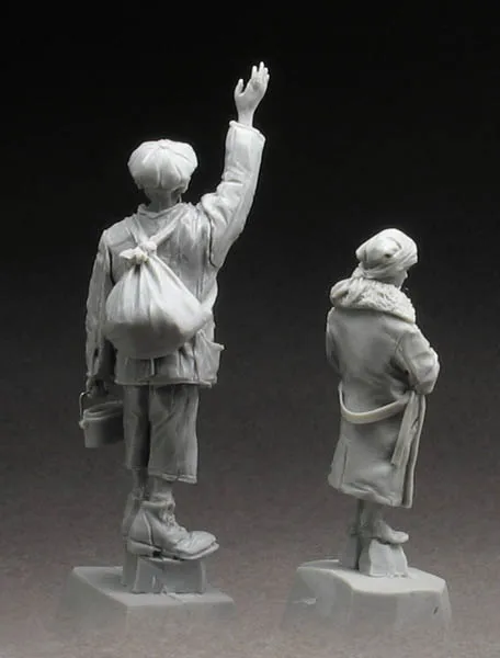 1/35 Resin Figures  Model Kits Historical military Soviet children Unassembled unpainted