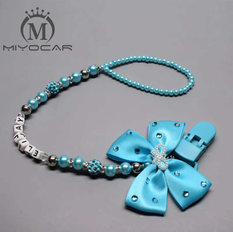 MIYOCAR Herhangi İsim Bling gümüş rhinestone yay pembe ve gümüş boncuk kukla klip tutucu emzik klipsi tutucu/Diş Hekimleri klip