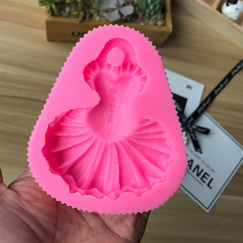 Dress Skirt Aromatherapy Wax Pendant Silicone Mold DIY Gifts Plaster Gypsum Crafts For Car Decoration Mould