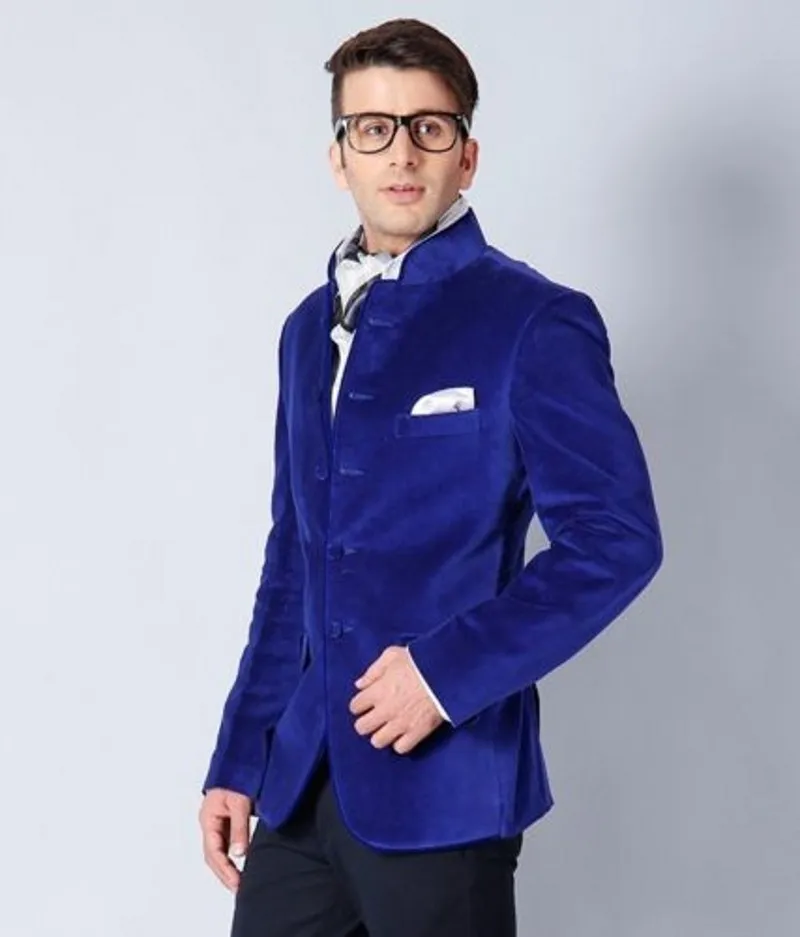 

New Arrival Groomsmen Mandarin Lapel Groom Tuxedos Velvet Mens Suits Wedding Best Man (Jacket+Pants+Tie+Hankerchief) B718