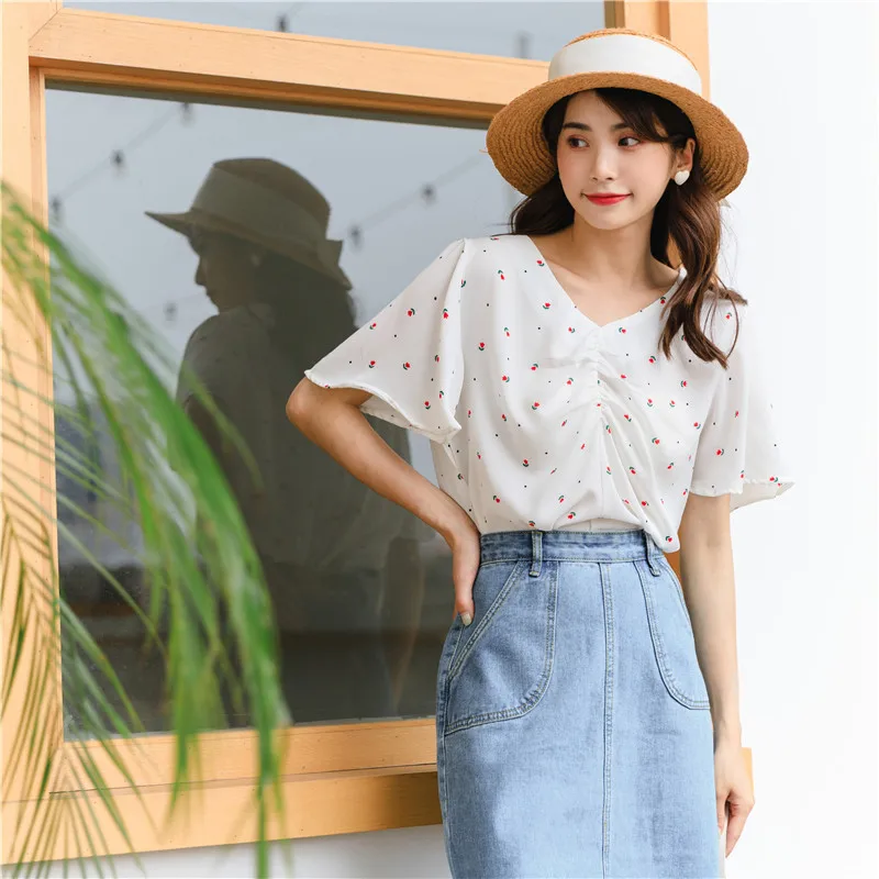 Summer New Korean Shirt Women V-collar Flare Sleeve Printed Wrinkle Blouse Top Girl Temperament Loose Short Sleeved Shirts H9161