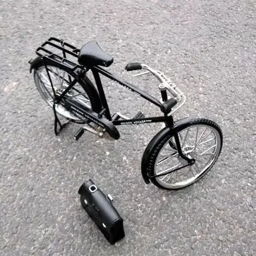 

Simulation Bicycle Retro Vintage Bike Model Decoration Creative Gift Red/Black Gift