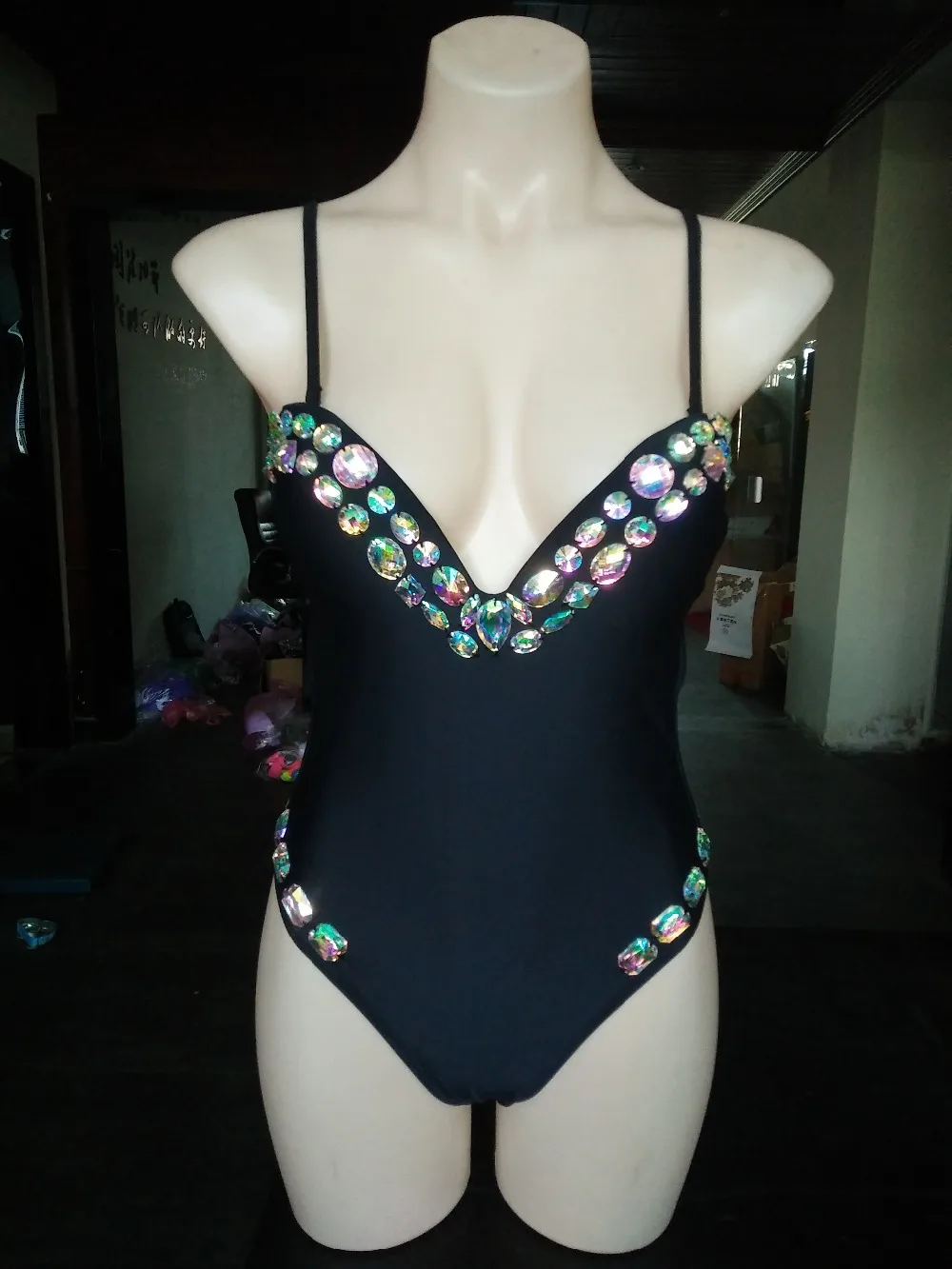 HOTTING !  VENUS VACATION New sexy bikini swimwear women crystal diamond beachwear rhinestone swimsuit