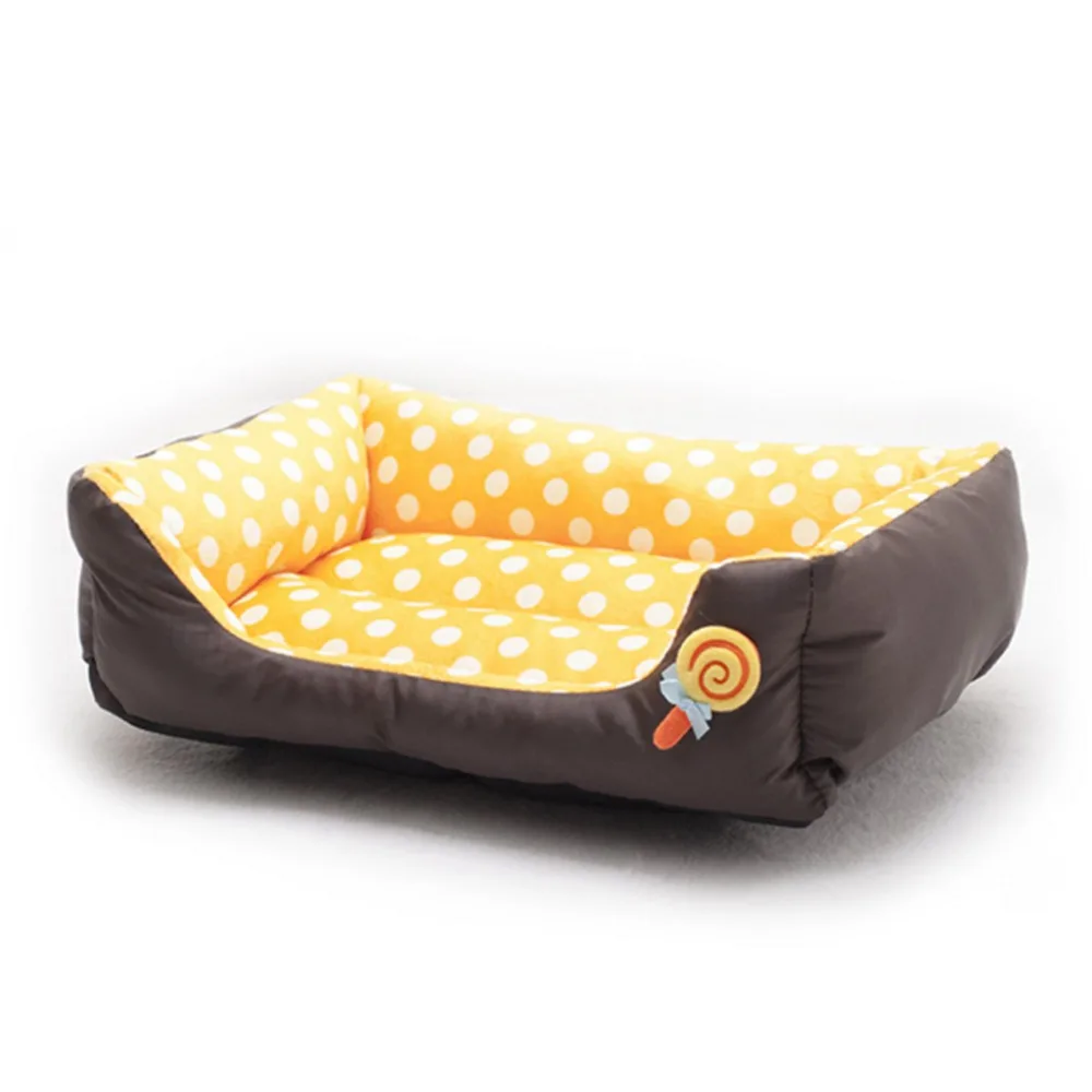 New Fashion Comfortable Lollipop Spot Dog Pet Bed 4 Color Short Plush with Waterproof Surface Small Dog Teddy Pet Cat Nest