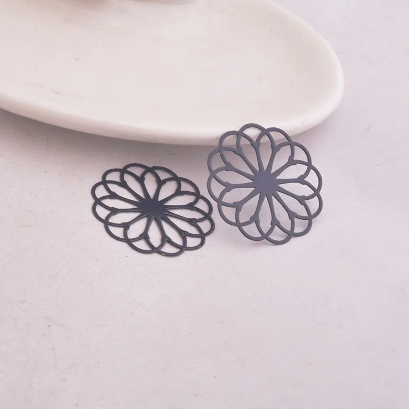 50 Stück AB2691 28mm Filigran-Blumenanhänger, versilberte Verbindungsstücke, Metallschmuck, Filigran-Ohrringzubehör – Detail 10