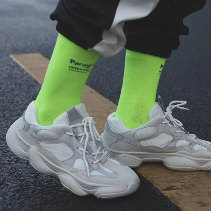 New product tide socks street skateboard hip hop Harajuku letter men and women couples parkour fluorescent sports cotton socks