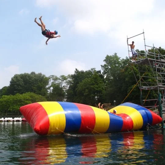 8x3m Opblaasbaar Springen Water Blob Opblaasbaar Water Springen Kussen Opblaasbare Water Uitwerpen Trampoline