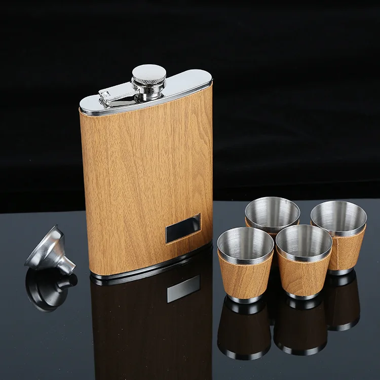 Creative 9 Oz Stainless Steel Hip Flask Set With 1 Funnel and 4 Cups Wooden Whiskey Wine Bottle Retro Alcohol Pocket Flagon