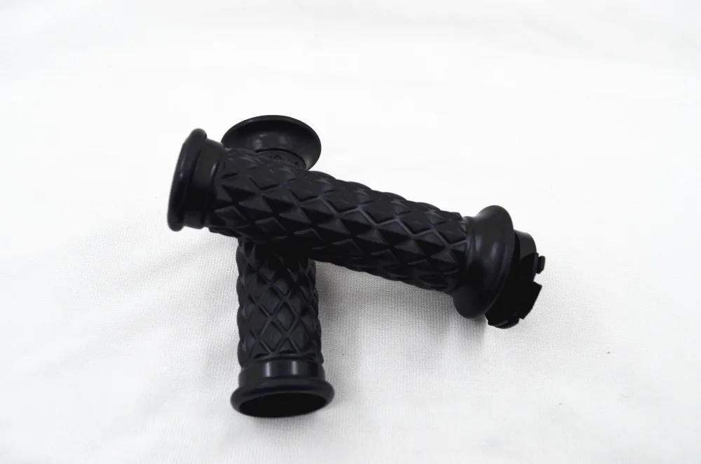 7/8\'\' Motorcycle Handlebar Hand Grips Bar End 1 Pair For Cafe Racer Triumph Bonneville T100 SE Scrambler Thruxton