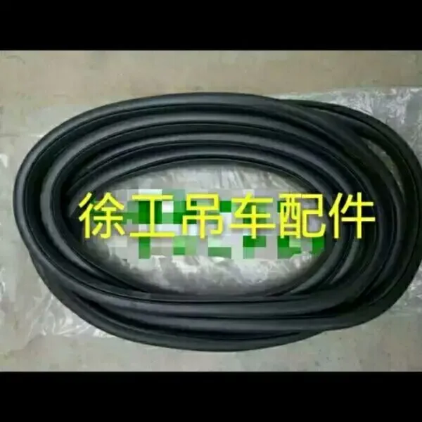 

Xugong crane rubber door glass adhesive strip 12 tons, 16 tons, 20 tons, 25 tons of door glass adhesive strip