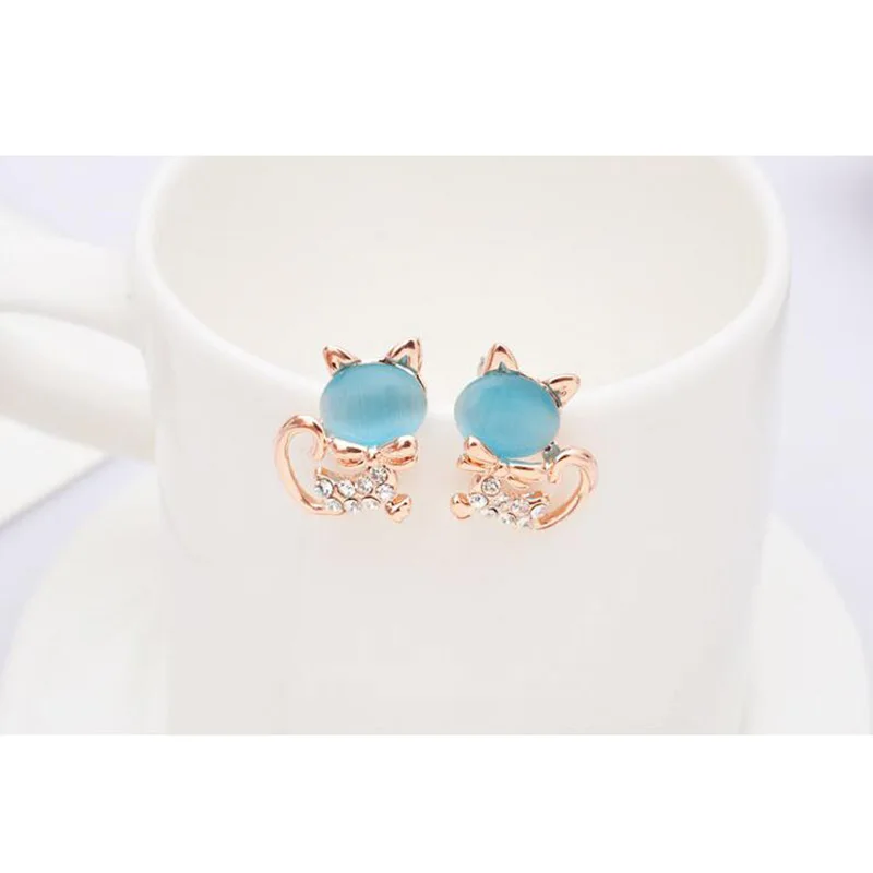 Grace Jun Korea Style Fashion Rhinestone Opal Small Cat Clip on Earrings for Girls Party Wedding Luxury Without Pierced Earrings