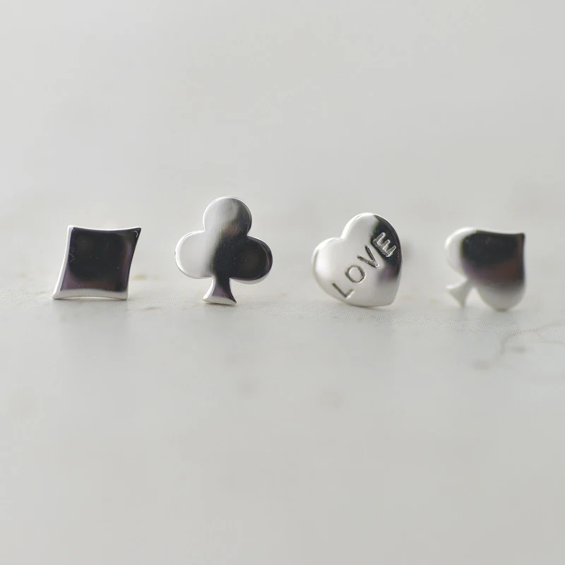 

Texas Playing Card Silver Color Stud Earring New Fashion Party Gift Engagement Charms Hearts Spades Plum Poker Earring