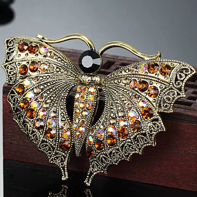 Zlxgirl Vintage Butterfly Brooch Women Party Gifts Colares Rhinestone Brooches Bouquet Green insect Hijab Accessories Scarf Pins