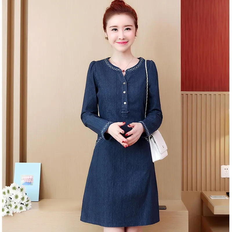 UHYTGF Korean Fashion Women Spring Autumn Denim Dress Long Sleeve Mini Dress Embroidered Pocket Female 5XL Big Size Dresses 240