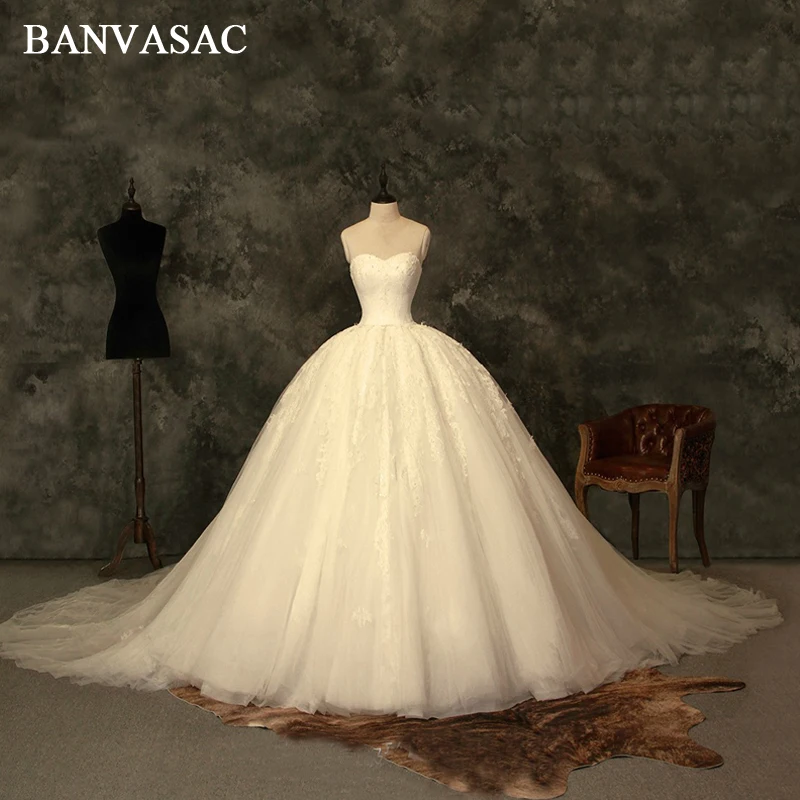 BANVASAC – robe de mariée de bal brodée, en dentelle, avec des Appliques, sans bretelles, Photos réelles, grande taille, 2018