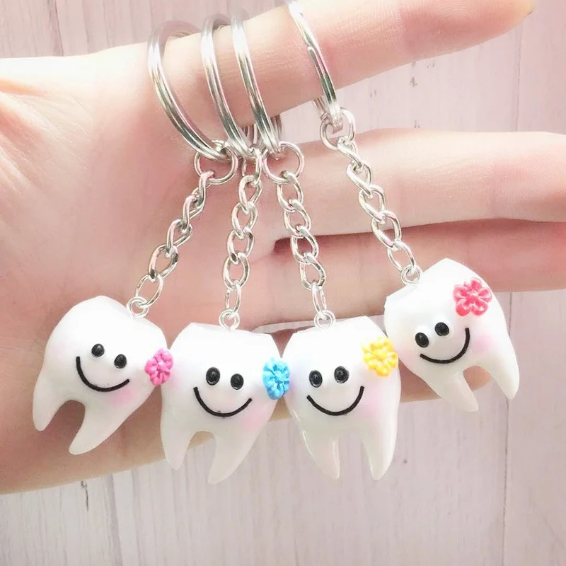 Simulation Cartoon Teeth Keychain Dentist Decoration Key Chains Resin Tooth Model Shape Key Rings Dental Clinic Gift