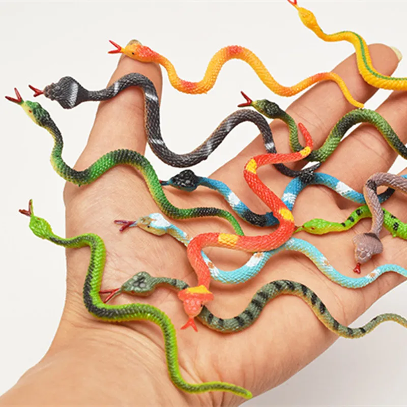 12pcs New Simulation Toy Plastic Snake Model Funny Scary Snake Kids Prank Funny Favor Toys Halloween Prank Prop For Deco