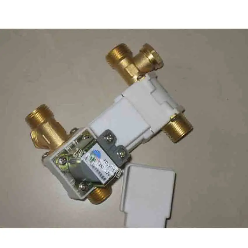 100 ชิ้น/ล็อตใหม่มาถึงเครื่องทำน้ำอุ่นพลังงานแสงอาทิตย์Solenoidวาล์ว 12V/24V/220VทองแดงหัวSolenoidวาล์ว 0-0.2Mpaต่ำความดันวาล์ว