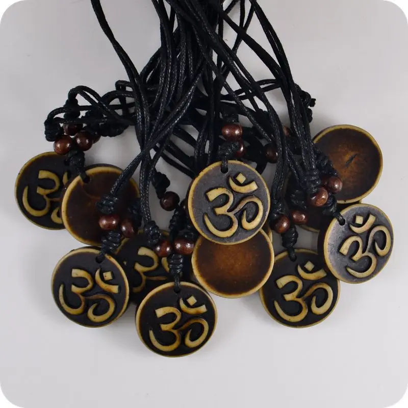 AUM OM Ohm Hindu Buddhist Hinduism Yoga India Resin Carving Pendant Necklace Amulet Lucky Gift Tribal Fashion Jewelry