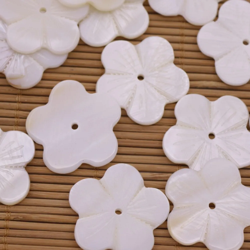 2 PCS 30mm Flower Shell Charms Natural White Mother of Pearl Jewelry Making