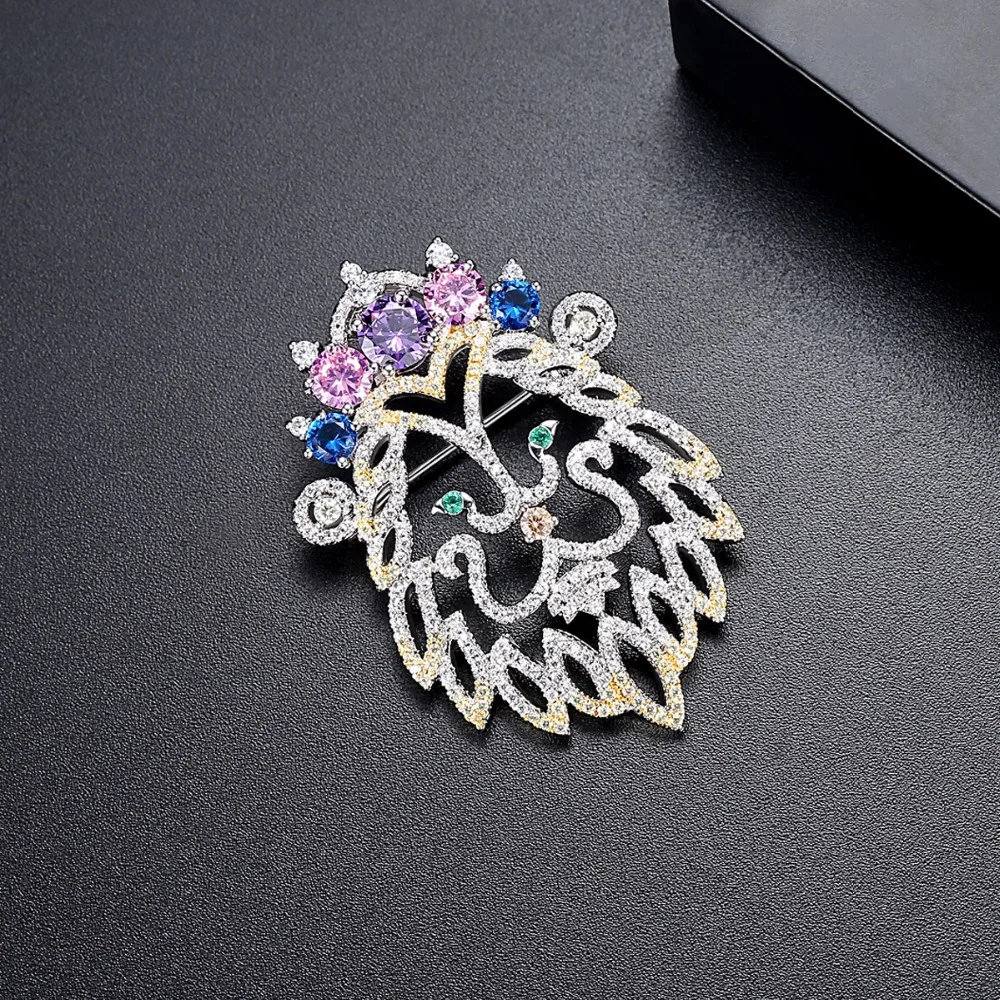 LUOTEEMI Rainbow CZ Lion Head Women Brooch Pins Cute Animal Fashion Girl Party Accessories Friend Elegant Gifts brose femei