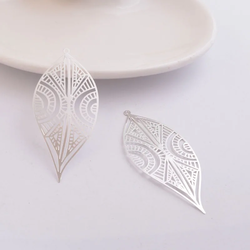 30 Stück AB5394 25*58mm zarte hohle Baumblatt-Ohrringanhänger, große Blätter, DIY-Schmuckzubehör – Detail 14