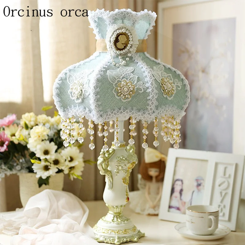 Korean garden decorative table lamp Princess Room girls bedroom bedside lamp European lovely cloth lace table lamp