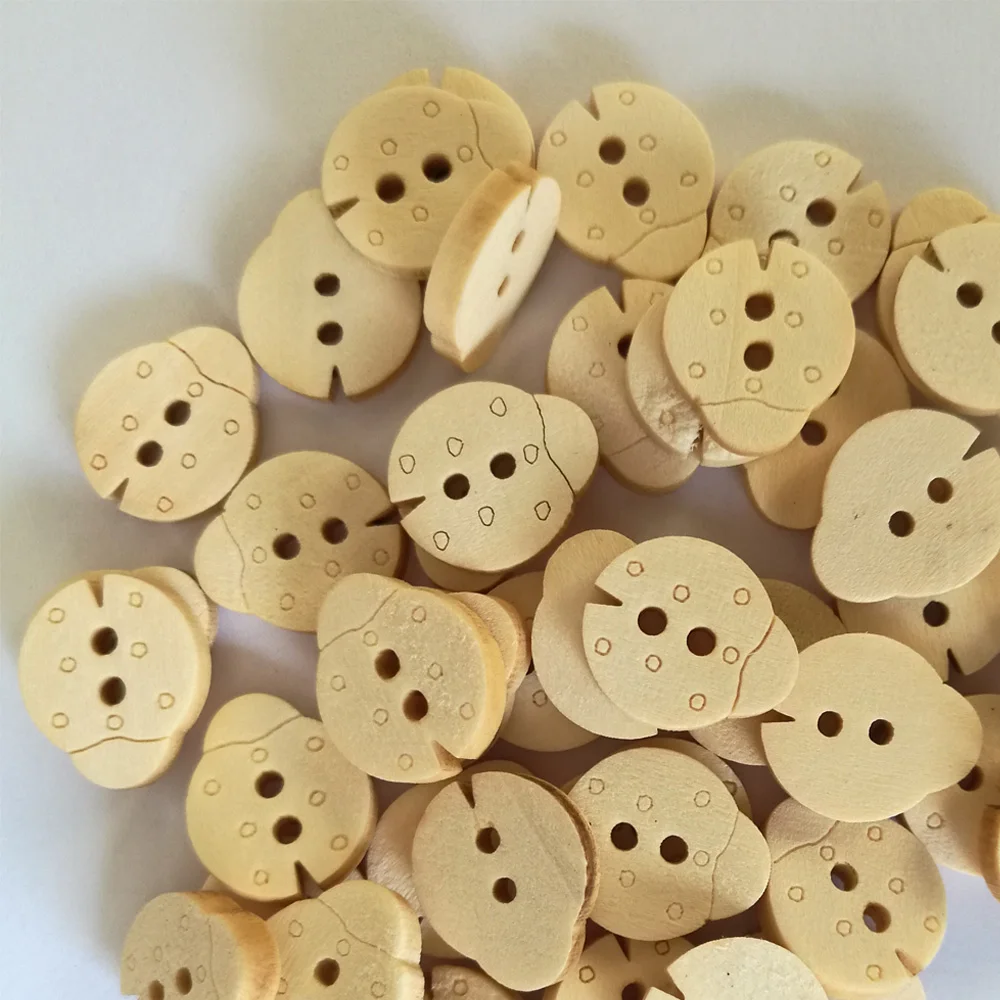 50PCs Wood Sewing Buttons 2 Holes Cartoon Ladybug Animal Pattern Wood Sewing Buttons Scrapbooking for Colthing Decor