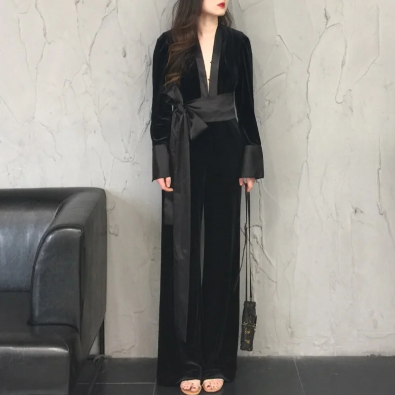 Velvet Jumpsuits Women 2019 Fashion Autumn Womens Rompers Party Club Wear Playsuit Jumpsuit Black Elegant Long Trousers DD1583