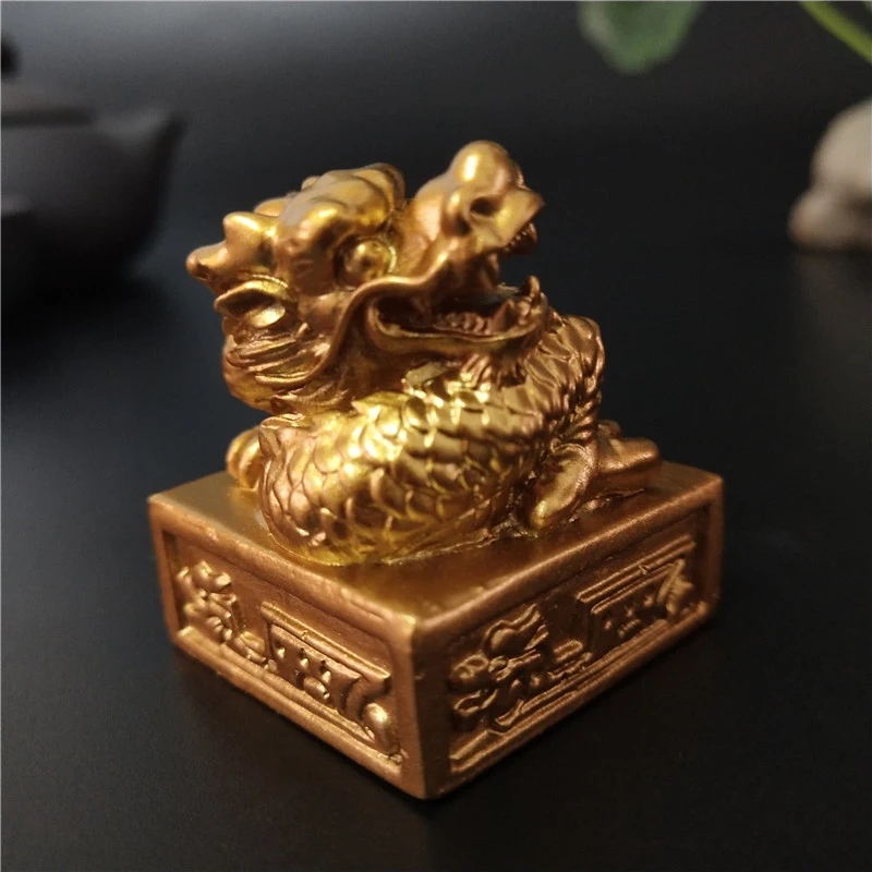 Estatua de dragón chino dorado, figuritas de sello de Jade Imperial, artesanías de decoración del hogar, escultura de dragón del zodiaco del año Feng Shui