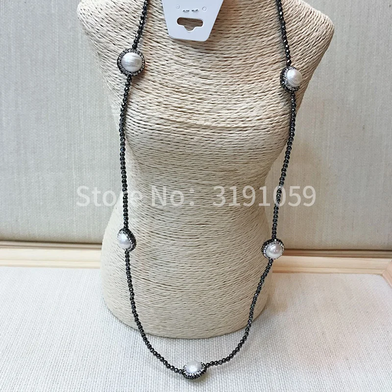 Multi-layer simple and sweet necklace accessories with a long chain of accessories