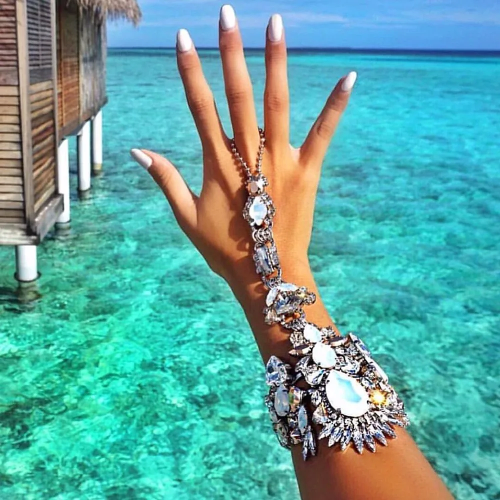 2022ขายร้อน Boho สร้อยข้อมือคริสตัลเซ็กซี่ Pie ขาคริสตัล Bohemian Gypsy สร้อยข้อมือและกำไลงบแฟชั่นเครื่องประดับ