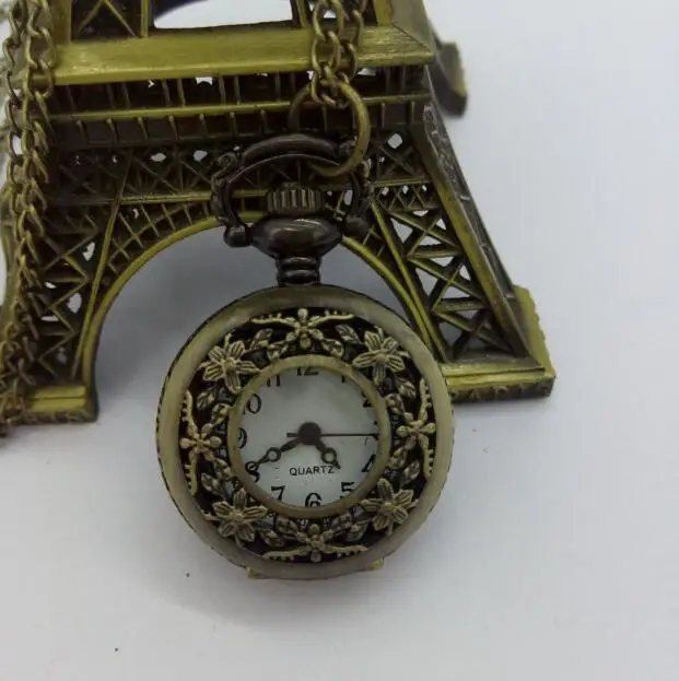 

Wholesale Vintage Bronze Small Flower Pocket Watch Necklace woman and girl Gift 20pc/lot OKJ586