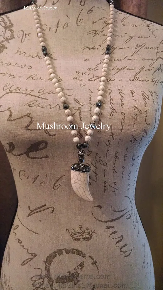 

Long Hematite Knotted Howlite Horn Vintage Charm Pendant Necklace Women Boho Stone Bead