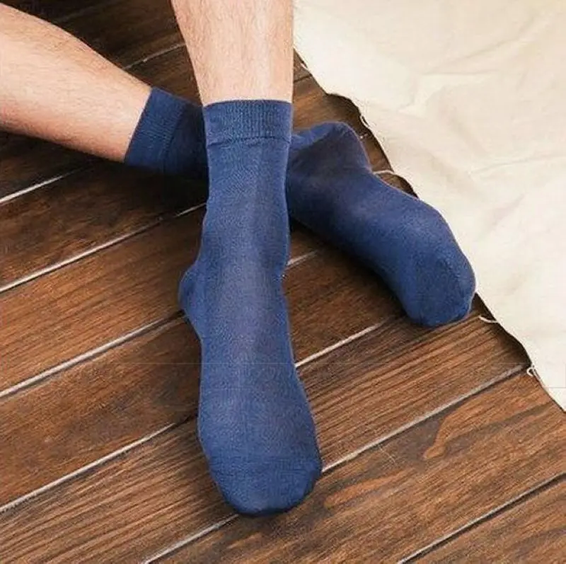 2 Paar herren 100% seidensocken Mitte wade männer eine viel schwarz socken solide __ passt Sommer, frühling, herbst Winter