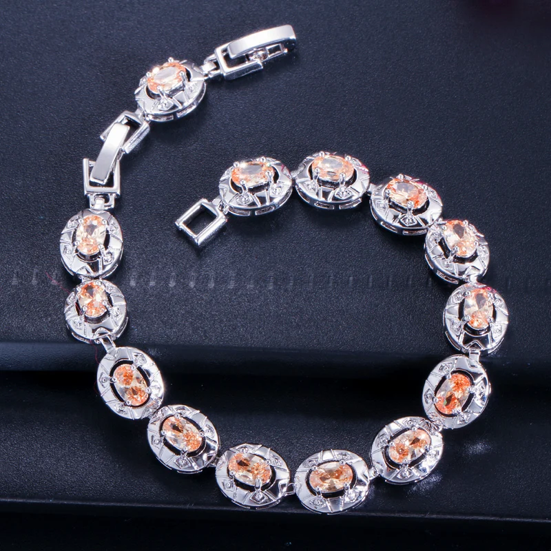 CWWZircons 2022 Newest Design Round Cut Silver Color Cubic Zirconia Crystal Fashion Ladies Bracelet for Women Gift CB027