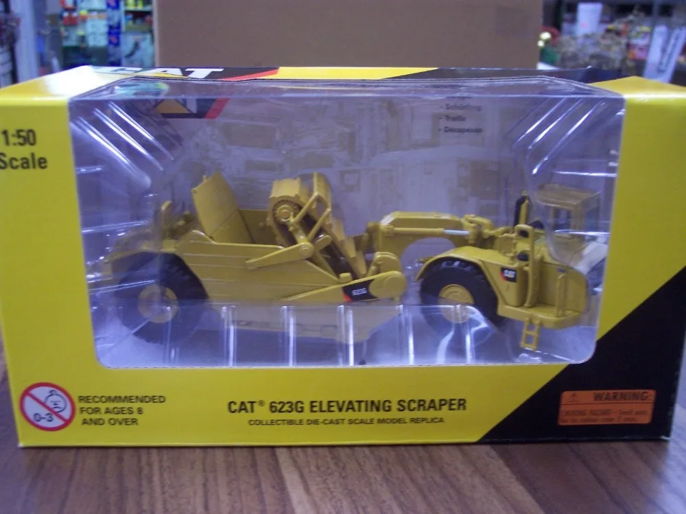 Norscot 1:50 Scale Caterpillar CAT 623G Engineering Machinery Elevating Scraper Diecast Toy Model Gift 55097 for Collection