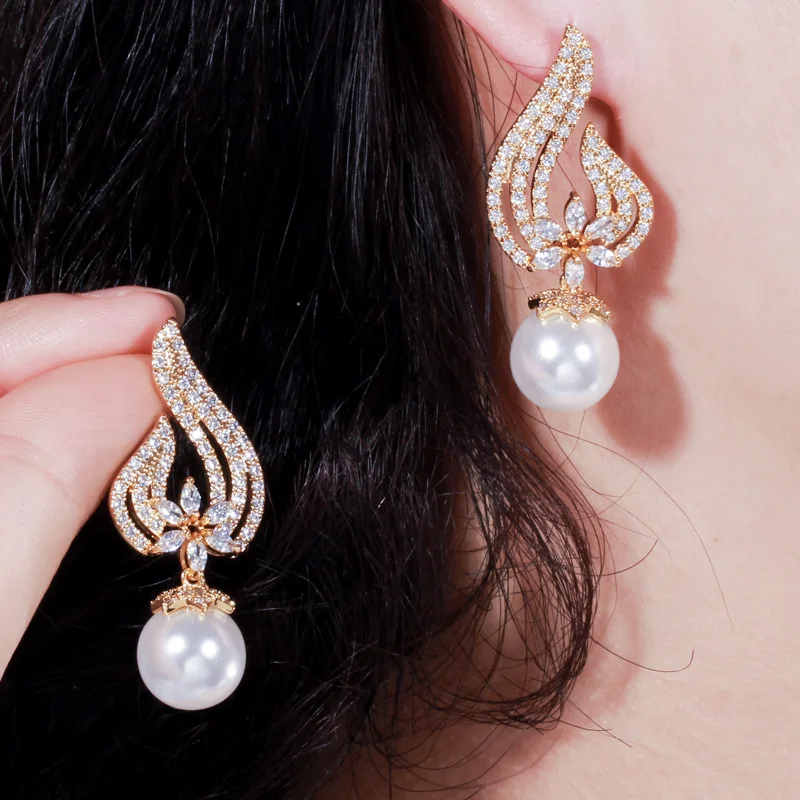 CWWZircons Wunderschöne Zirkon-Goldfarbene Runde Perlen-Ohrhänger für Damen, Vintage-Braut-Hochzeits-Party-Schmuck, Großhandel E0290 – Detail 8