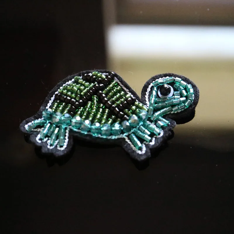 1pc handmade sequin turtle patches for clothing DIY rhinestone beaded Sew on patch embroidered patch crab ropa