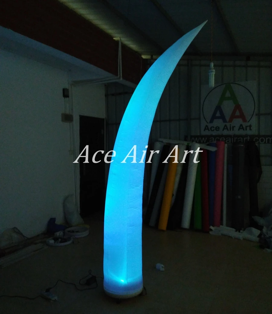 Customized LED Light Party Inflatable Tusk Curve Cone with Stand Base Air Blower for Decoration of Wedding