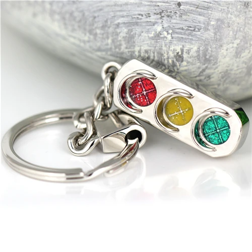 Red And Green Lights Traffic Light Keychain Car Key Chain Male Women\'s Key Ring Keychain Bag Car Hanging Pendant Jewelry