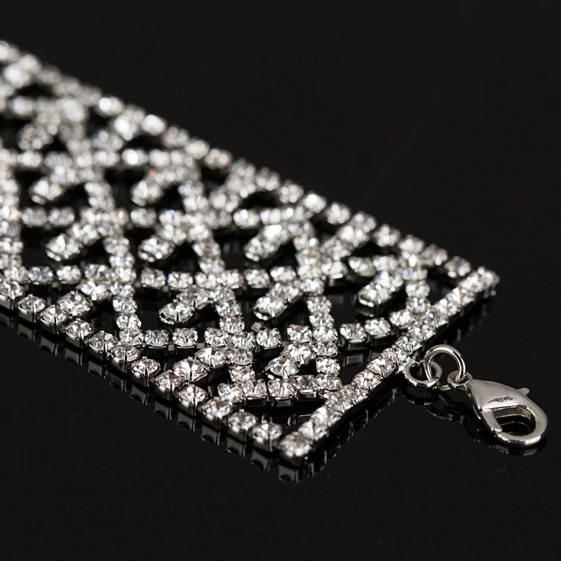 YFJEWE Wedding Bracelets & Bangles Silver Plated rhinestone Chain Luxury Austrian Crystal Bracelet Women Classic Jewelry B055