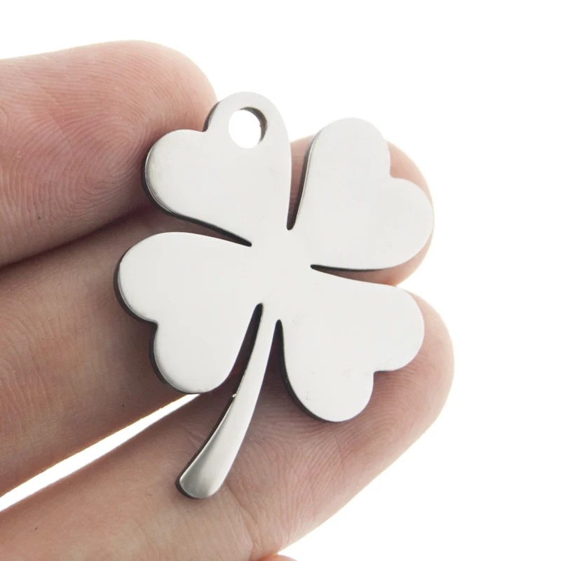 Four Leaf Clover Bear Pendant charm blank tags For Women Beautiful Chic Jewelry mirror polished stainless steel 1pcs